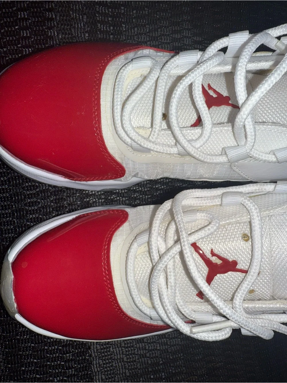 Air Jordan 11 CMFT Low Cherry